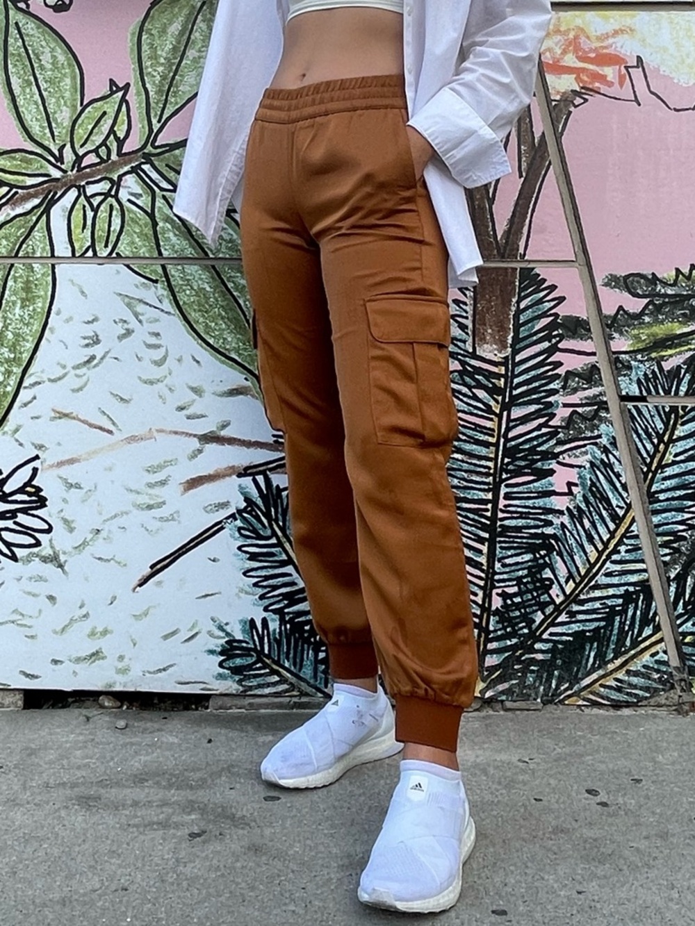 Banana Republic Black Women's Jogger Pants - Picture 8 of 8